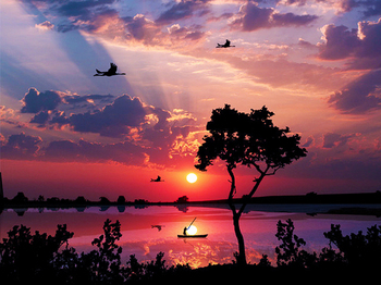 夕暮れの湖--漁師と鳥.jpg